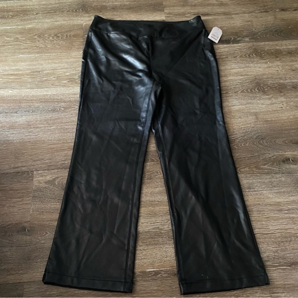 Time And‎ Tru Pants Women’s Size 12-14 Faux Leather Crop Pant Black New